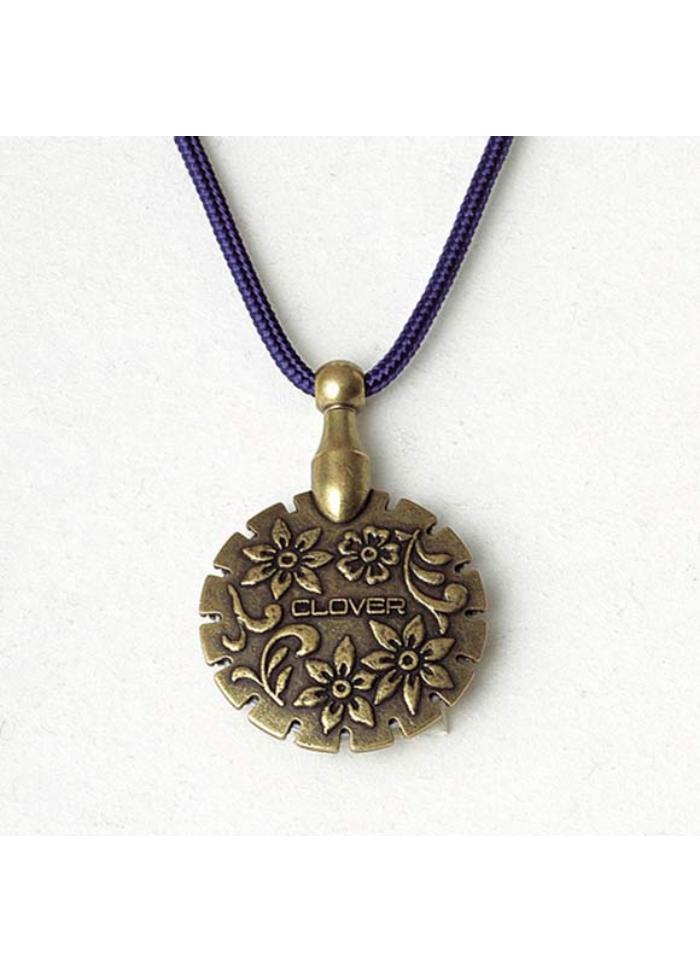 Clover Thread Cutter Pendant – Antique Gold