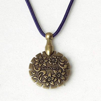 Clover Thread Cutter Pendant – Antique Gold