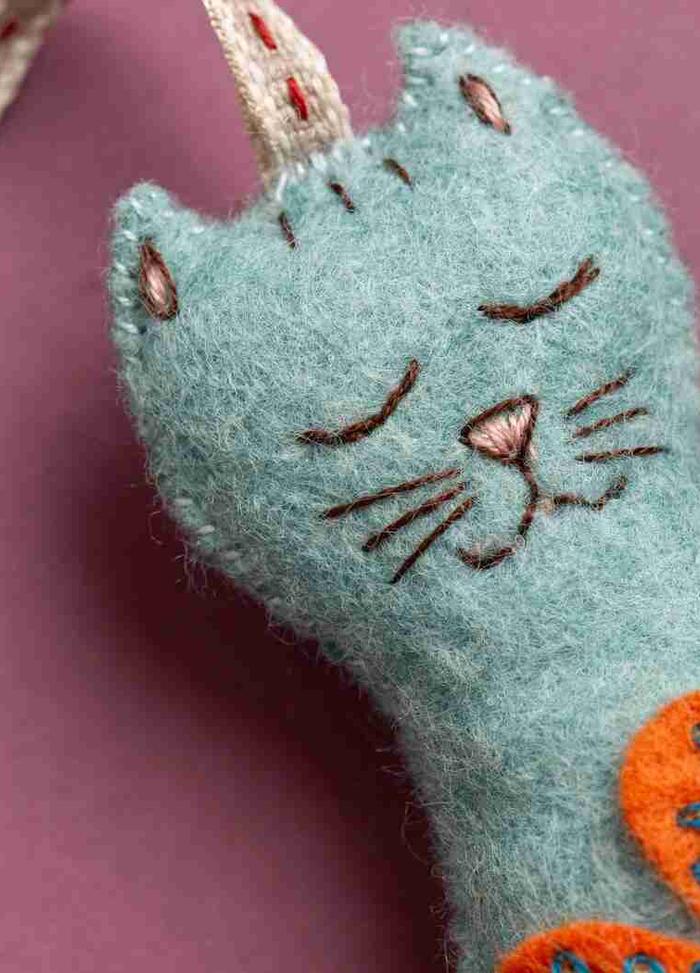 Corinne Lapierre Folk Embroidered Cat Felt Craft Mini Kit