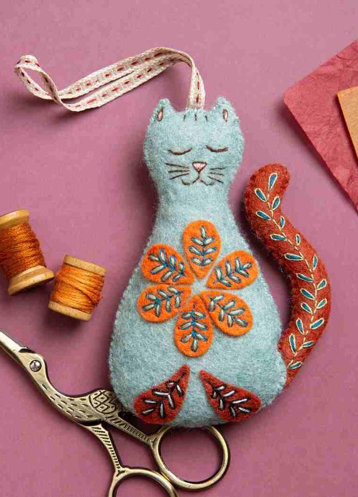 Corinne Lapierre Folk Embroidered Cat Felt Craft Mini Kit