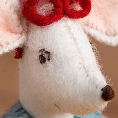 Corinne Lapierre Little Mouse The Librarian Felt Craft Mini Kit