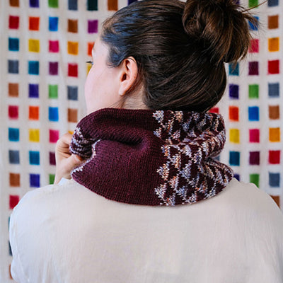 Manos Cygnus Cowl Digital Pattern