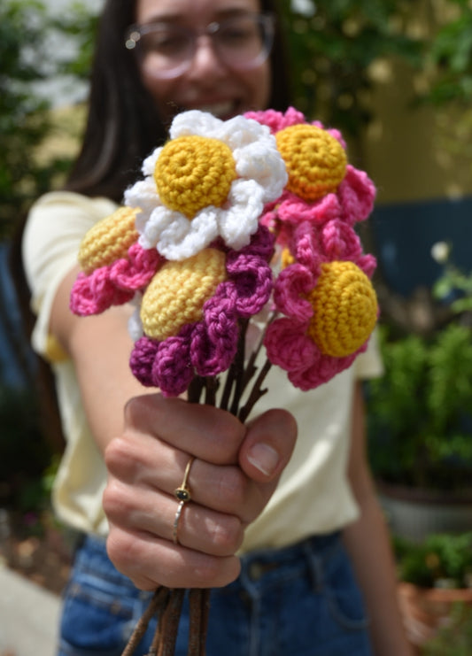 Alison Thompson Crochet Daisy Kit