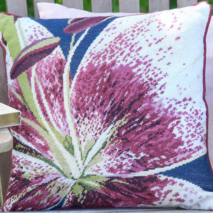 Ehrman Zoom Lily Cushion