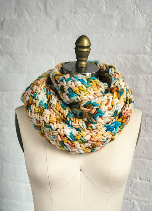 Manos Golden Touch Cowl Digital Pattern
