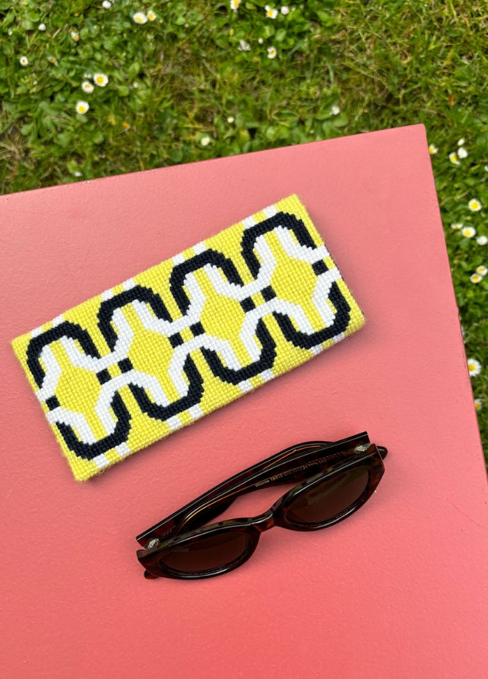 Kit Couture Rosala Embroidery Eyeglass Case Kit