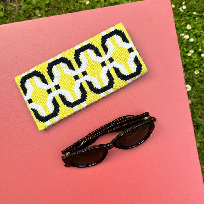 Kit Couture Rosala Embroidery Eyeglass Case Kit