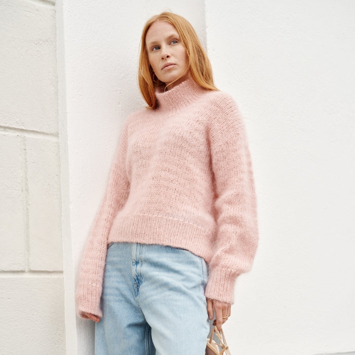 Laine Nordic Chic: Knitting a Modern Wardrobe