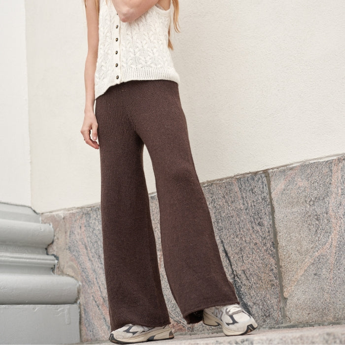 Laine Nordic Chic: Knitting a Modern Wardrobe