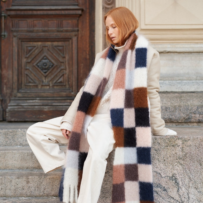 Laine Nordic Chic: Knitting a Modern Wardrobe