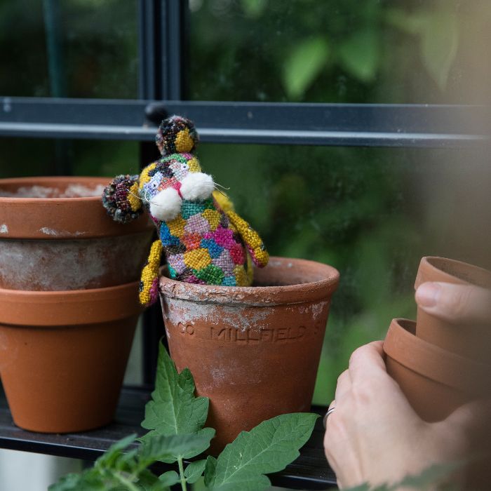 Laine Tiny Friends: A Guide to Mosaic Embroidery