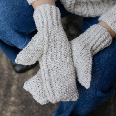 Knit Pop: Designs for the Modern Maker by Miki Teragaki