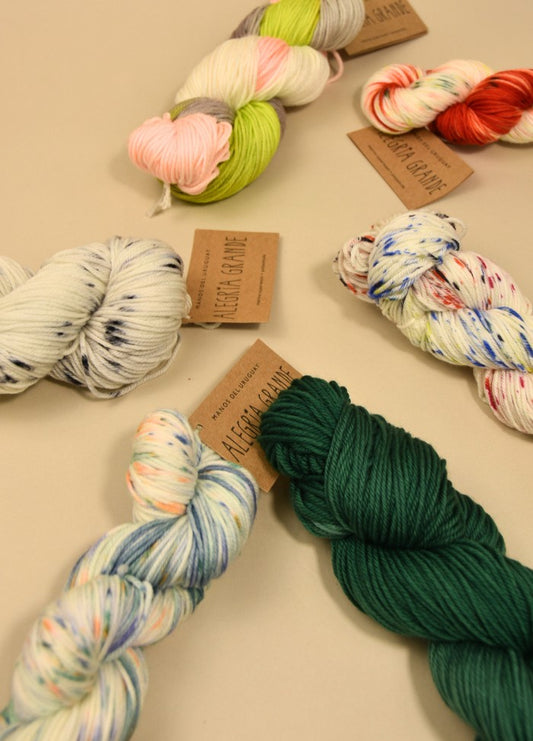 Last Chance - Manos Del Uruguay Alegria Grande 10 Ply