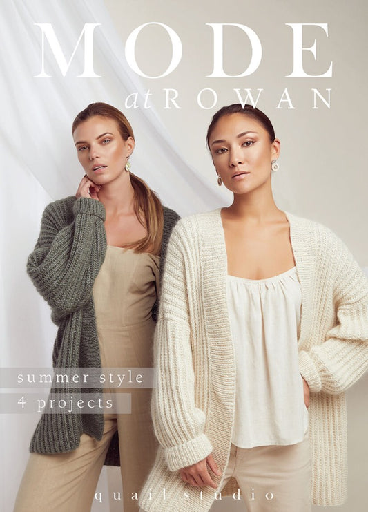 Two women in neutral summer outfits and cozy cardigans stand confidently. The text “MODE at ROWAN” and “summer style, 4 projects” is displayed.