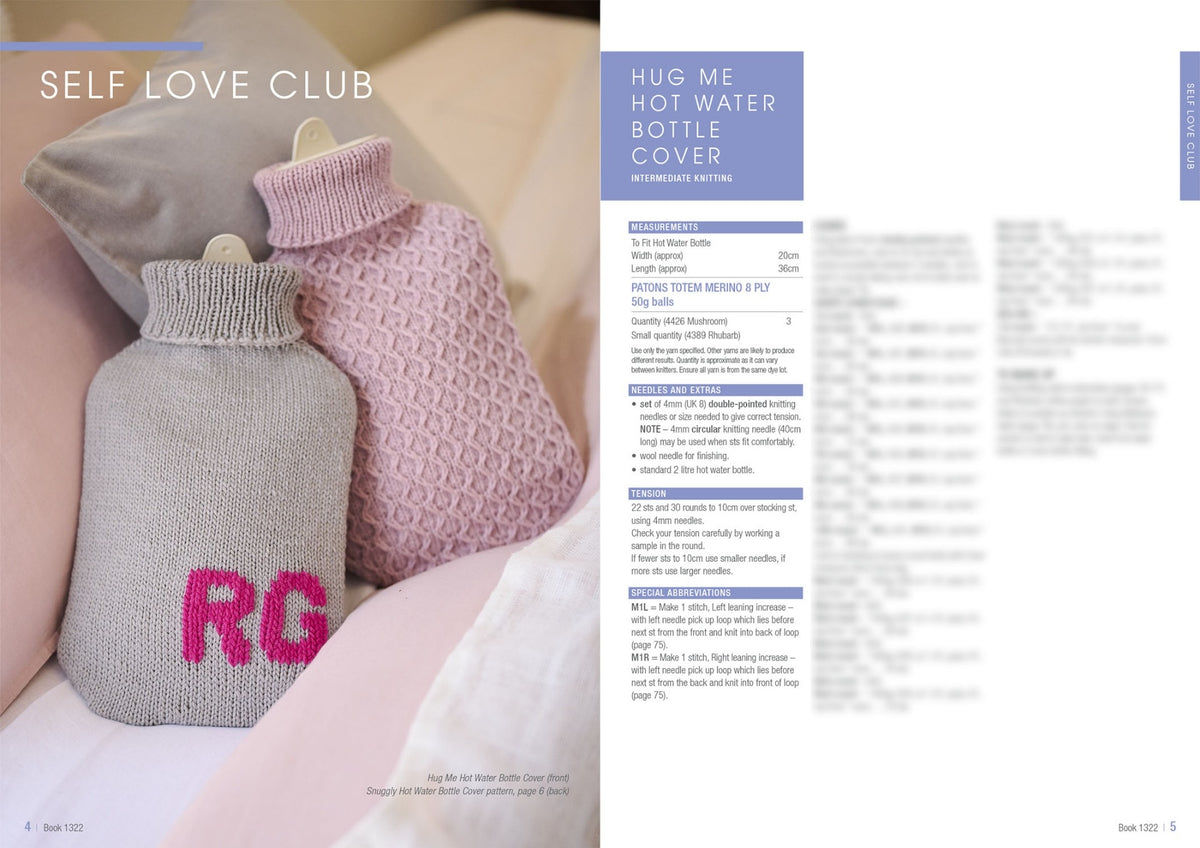 Two hot water bottles with knitted covers rest on pillows. One cover is gray with pink initials "RG," the other is pink. Text on the right gives knitting instructions.