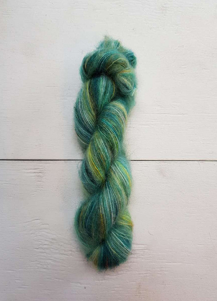 R9041 Chameleon
