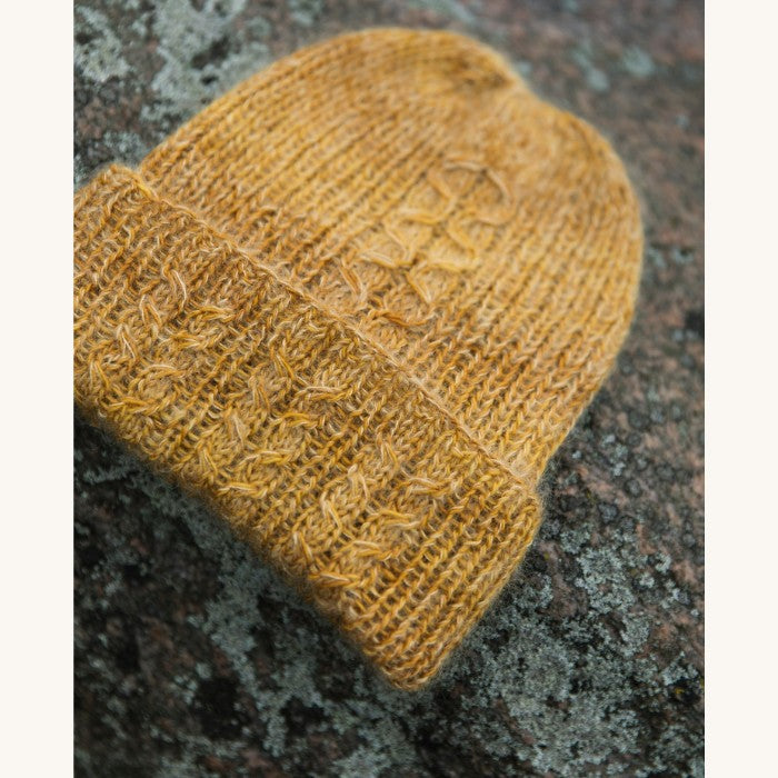 Laine Soothing Stitches: Knits for a Quiet Mind