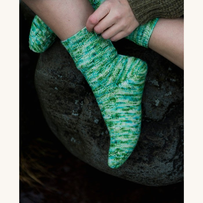 Laine Soothing Stitches: Knits for a Quiet Mind