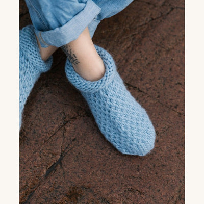 Laine Soothing Stitches: Knits for a Quiet Mind