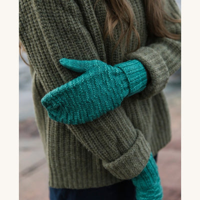 Laine Soothing Stitches: Knits for a Quiet Mind