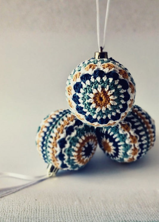 SophieandYarn Designs Crochet Christmas Baubles Digital Pattern