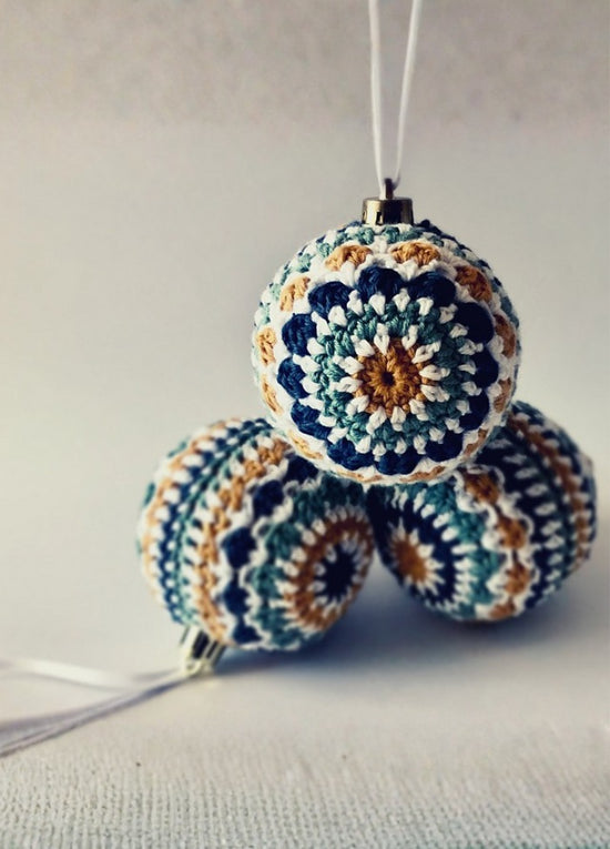 SophieandYarn Designs Crochet Christmas Baubles Digital Pattern