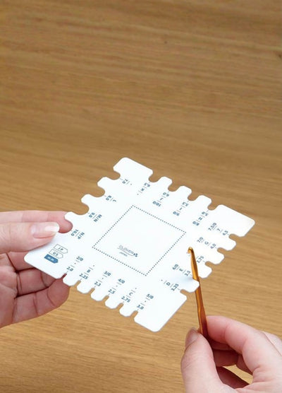 Clover Swatch Ruler Needle Gauge