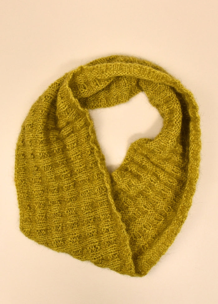 🎁 Zealana Ripple Cowl Digital Pattern (100% off)